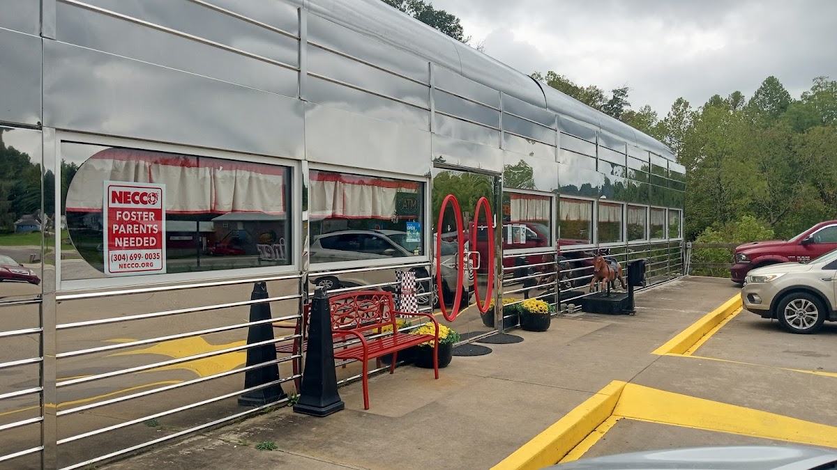 Banner Tyler Speedway Diner 02